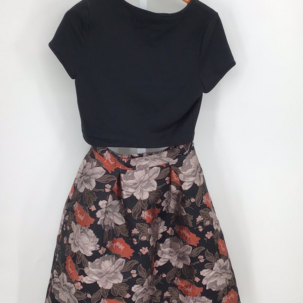 Black Halo Black Crop Top with Floral A-Line Skirt Set